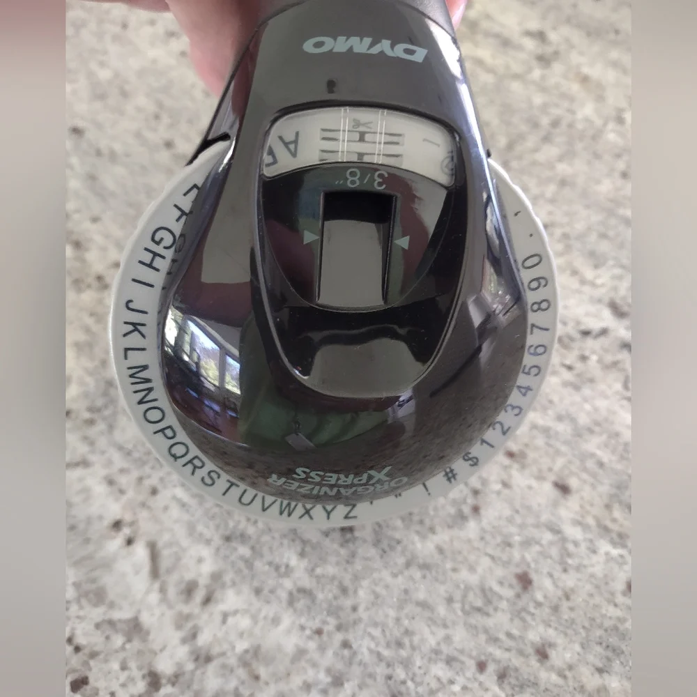 Dymo Organizer Xpress Embossing Handheld Label Maker ***FINAL PRICE***